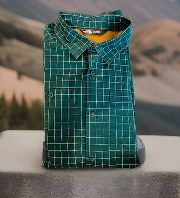 The North Face  Shirt Mens Size Small Green Plaid Long Sleeve Button