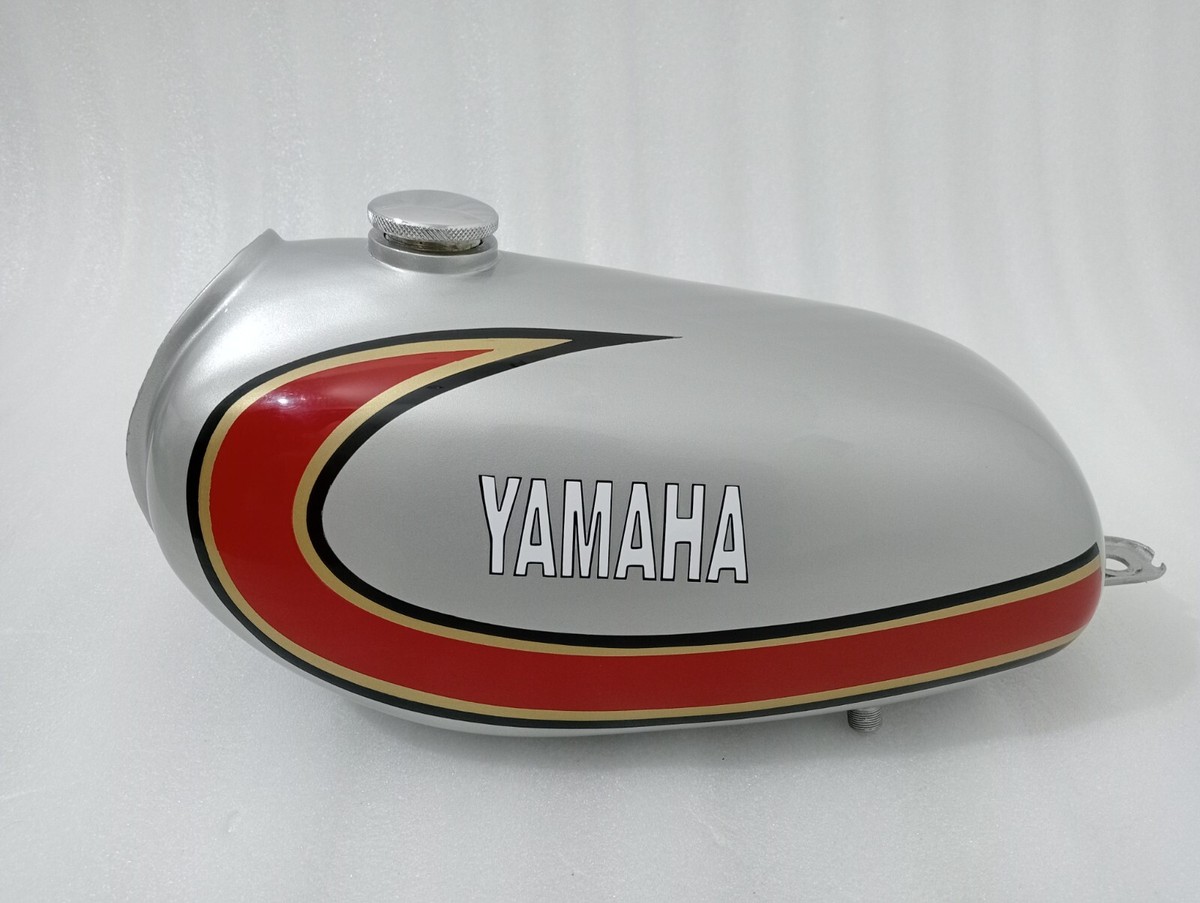 1974 ヤマハ　yz80 a ガソリンタンク YAMAHA YZ80 YZ80A YZ80 Silver Painted Steel Petrol Gas Tank Model
