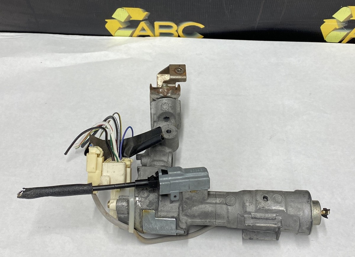 2004-2006 Lexus ES330 Ignition Switch Assembly with Key LEXUS