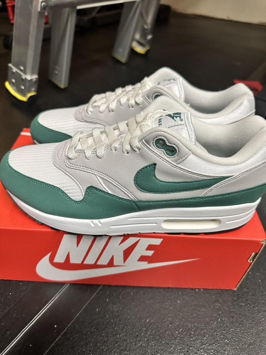 Size 10 Nike Air Max Anniversary Green (2020)