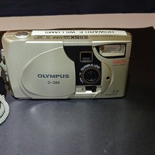 Olympus CAMEDIA D-380 Compact Digital Camera 2.0MP Silver 5x Digital Zoom