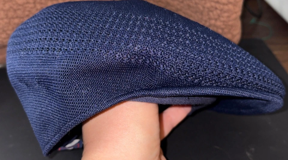 Gorra plana Kangol Tropic 504 Ventair azul marino pequeña clásica hiedra ropa de calle sombrero de golf Foto 4 de 4