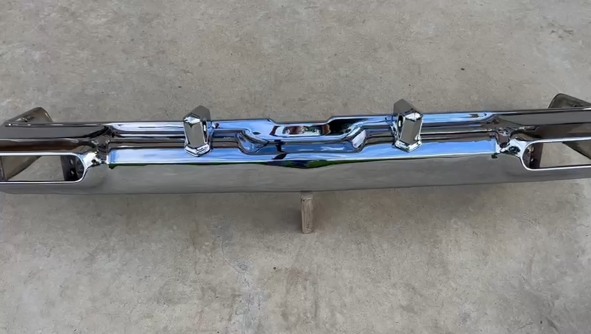 X LINCOLN PREMIERE CAPRI NEW TRIPLE PLATED CHROME REAR BACK BUMPER