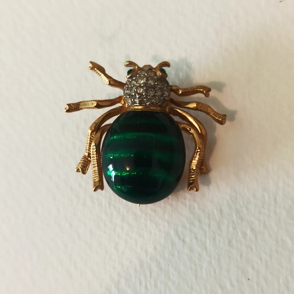 Broche dorée "Scarabée" joliment décoré - Photo 3/4