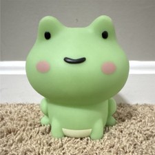 Green Frog LED Night Light Modern Animal Design for Kids Bedroom