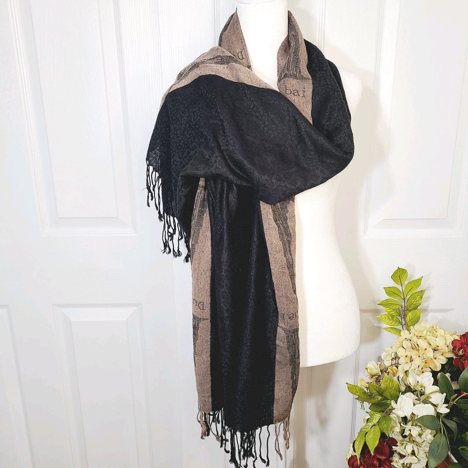 Dubai Theme Cashmere Rectangular Scarf Black/Brow… - image 1
