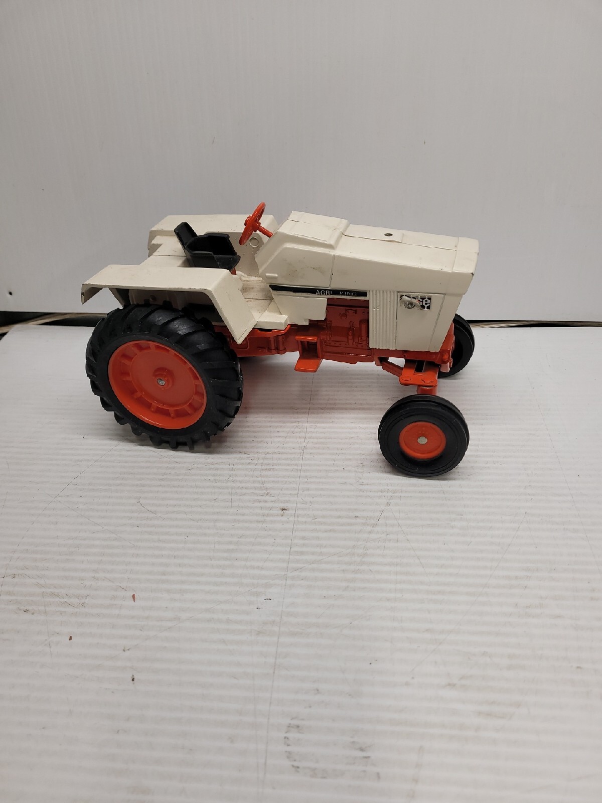ERTL Case AgriKing 1/16 Scale Tractor Model Toy eBay
