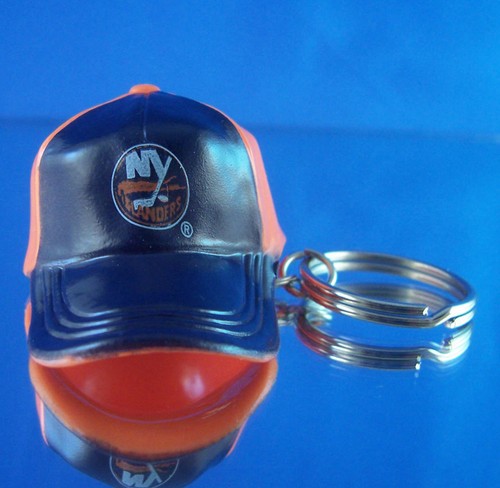 TEAM CAP HAT KEYCHAIN 