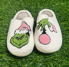 Dr. Seuss Grinch Unisex Slip-On Slippers Embroidered Womens US 10.5-11