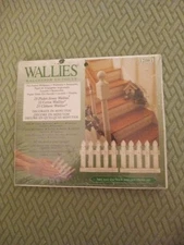 Wallies Wallpaper Cut Outs 25 pkg Pre-pasted Washable - PICKET FENCES - NEW 