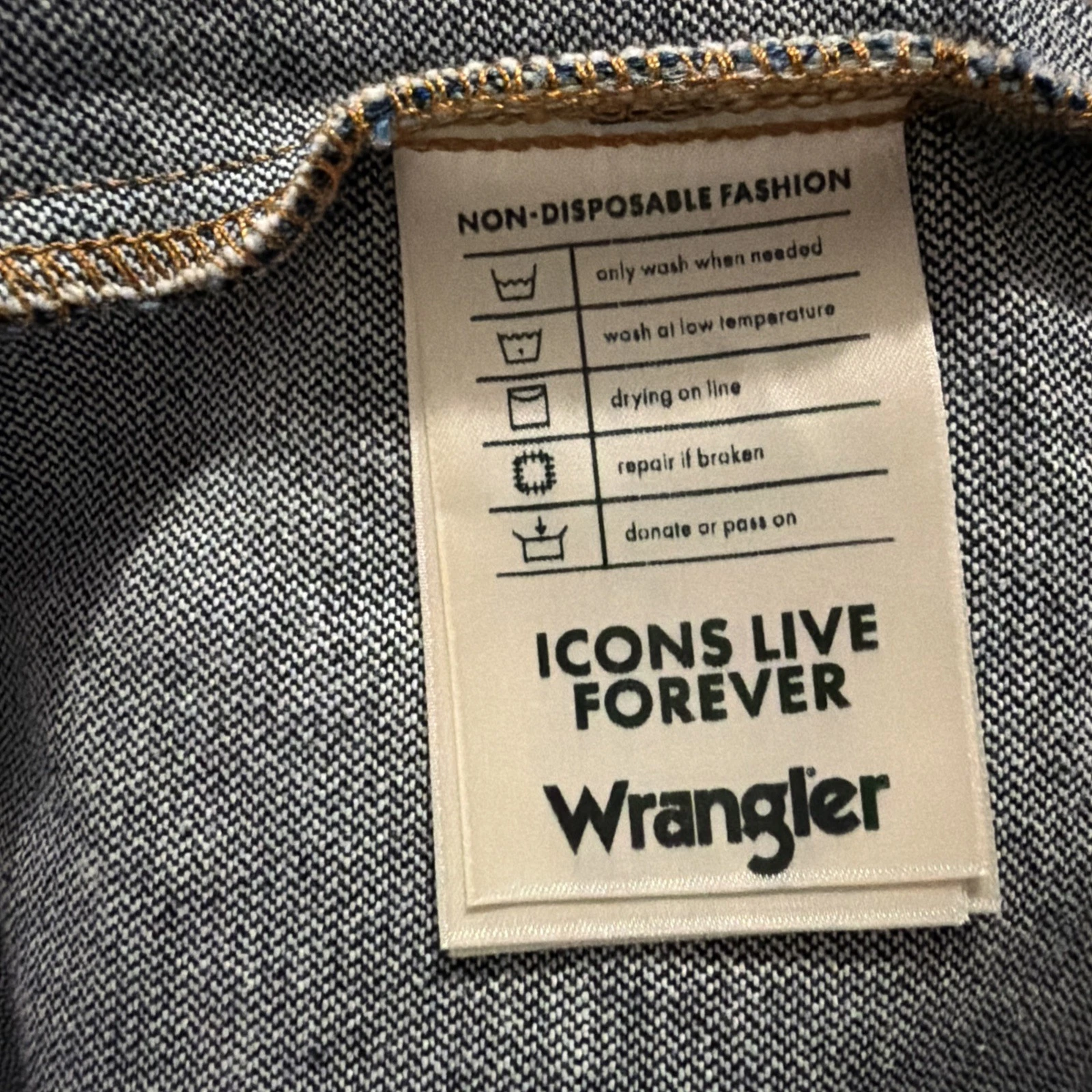 RARE Wrangler Diamond Cross Ranch Denim Jacket Limited Edition Western 124MJ XL - product detail image 12