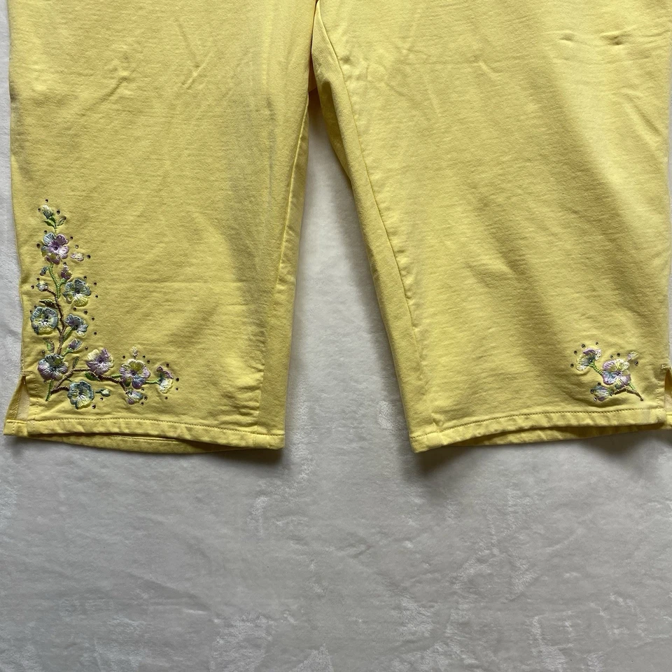 Quacker Factory DreamJeannes Floral Embroidered Capri Pants Plus Size 3X Yellow - Image 4 of 4