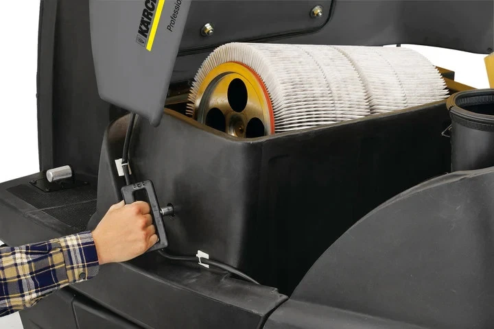 Karcher KM 100/100 R Bp Commercial Vacuum Sweeper - Image 3 of 4