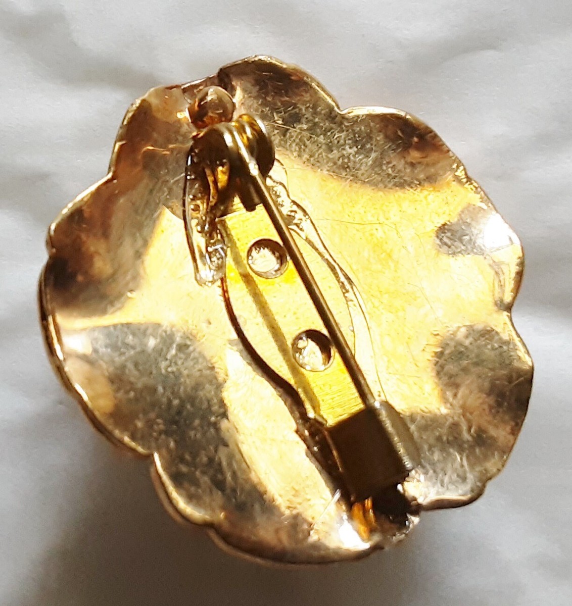 Broche Vintage Fleur Avec Cristal - Couleur Or Et Noir, Occasion, Référence *4661