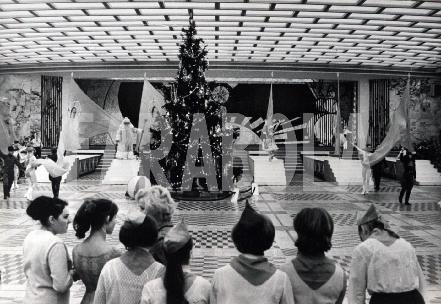 Foto vintage de archivio 1969 , L' Abeto Por Año Al Kremlin, impresión 24 X 18CM