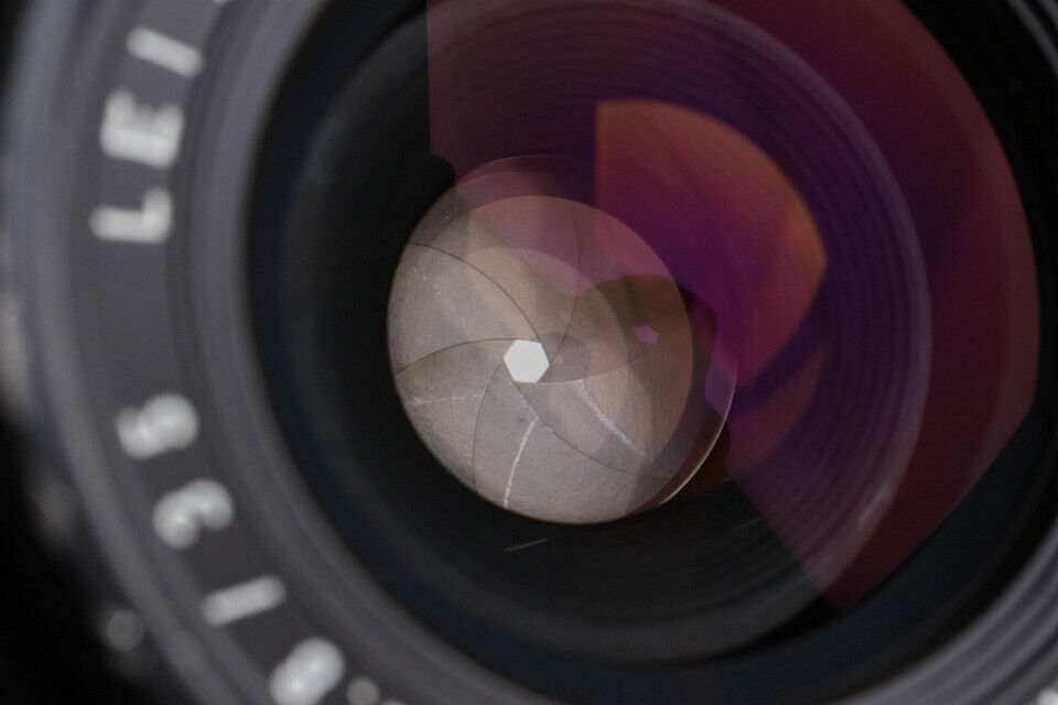 Leica Leitz Elmarit-R 35mm F/2.8 Lens for Leica R #42680 T Leica Leitz Elmarit-R 35mm F/2.8 Lens for Leica R #42680 T