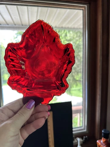 Vintage  Anchor Hocking Ruby Red Glass Maple Leaf Dessert Bowl Mint