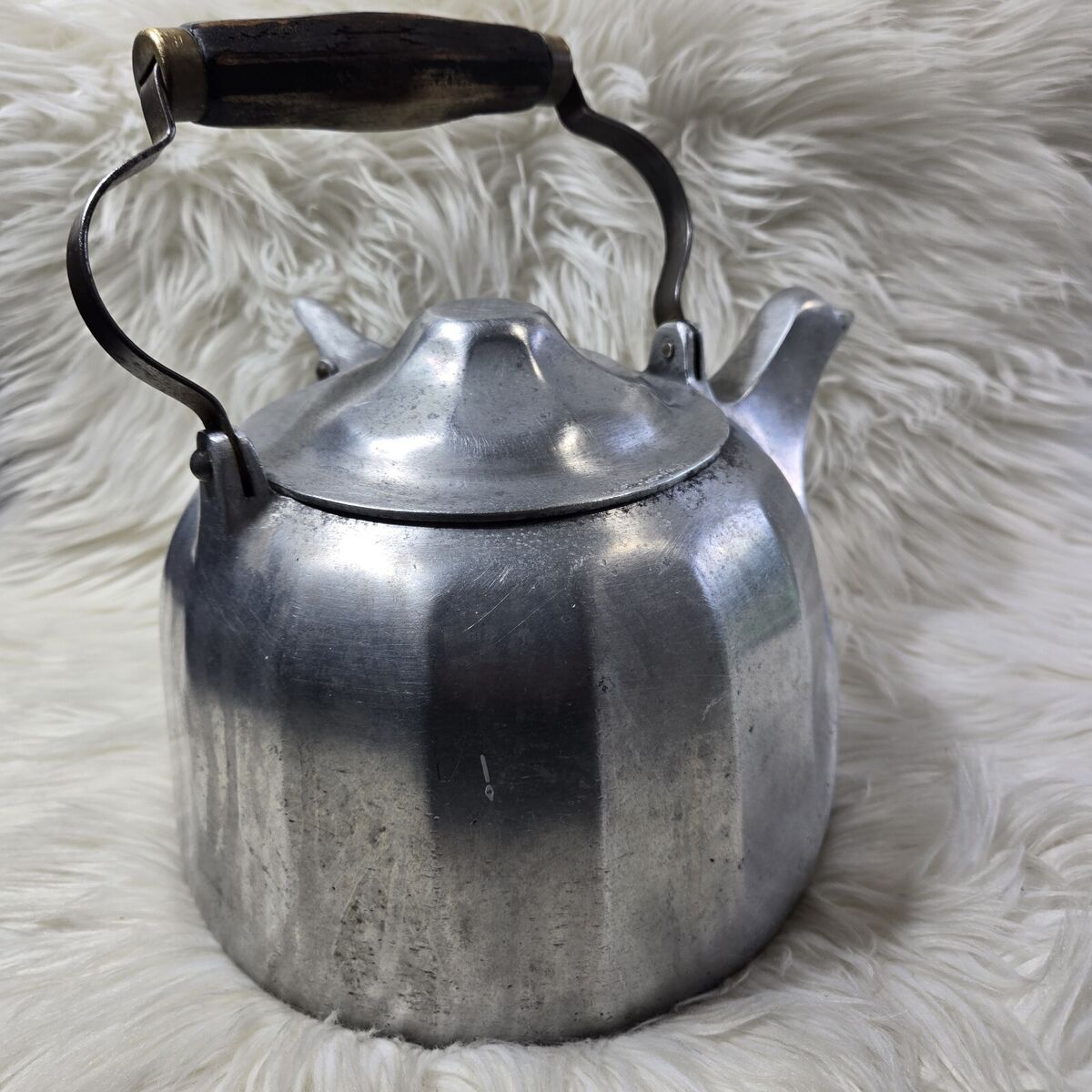 Vintage Wagner Ware Sidney O 4 Quart Colonial Tea Kettle Vintage Wagner Ware Sidney O 4 Quart Colonial Tea Kettle