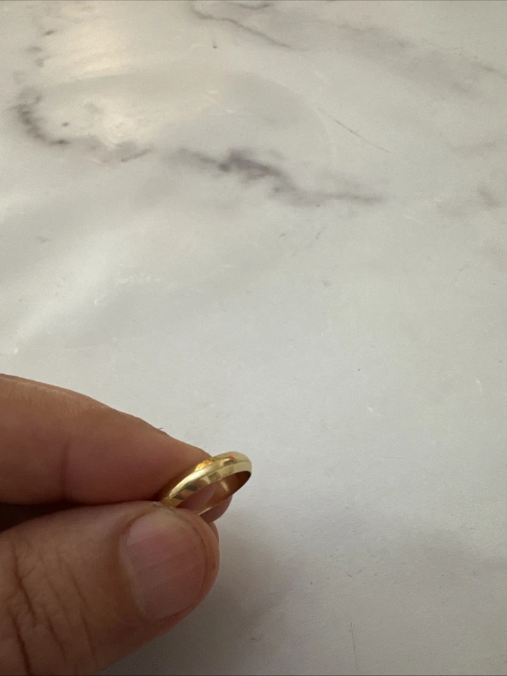 Alianza de boda de oro amarillo de 14k talla 6 Foto 3 de 4