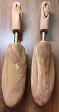 Shoe Trees Cedar Wood Keepers Pair Forms 12" Med/Lg Stretchers Narrow Footwear
