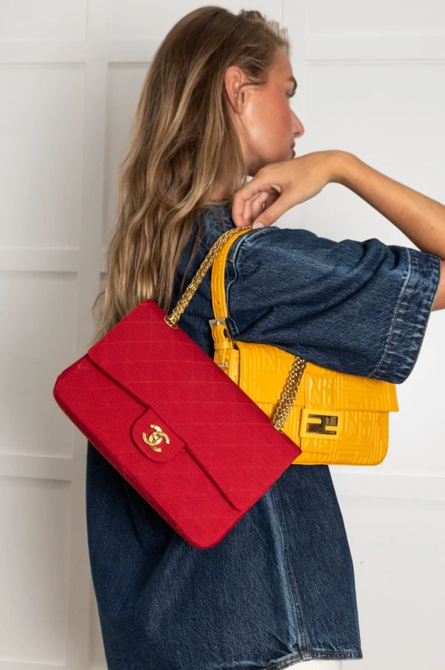 THE ULTIMATE BAG BATTLE - £1 auctions and flash deals.