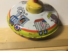 Vintage tin Ohio Arts spinning top 304A185 in working condition