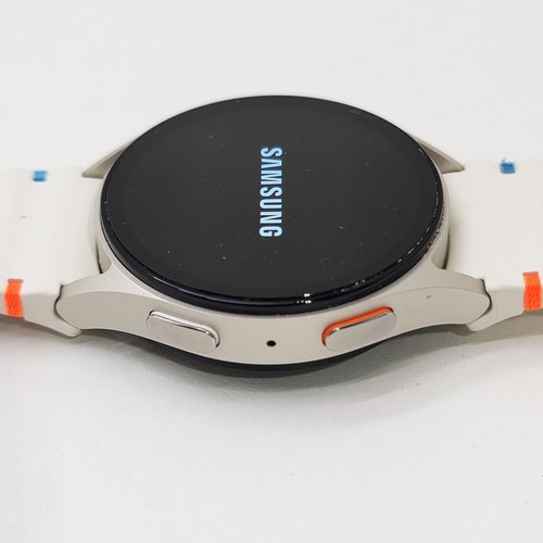 Samsung Galaxy Watch7 SM-L300N 40mm Smartwatch Cream - Photo 3 sur 4
