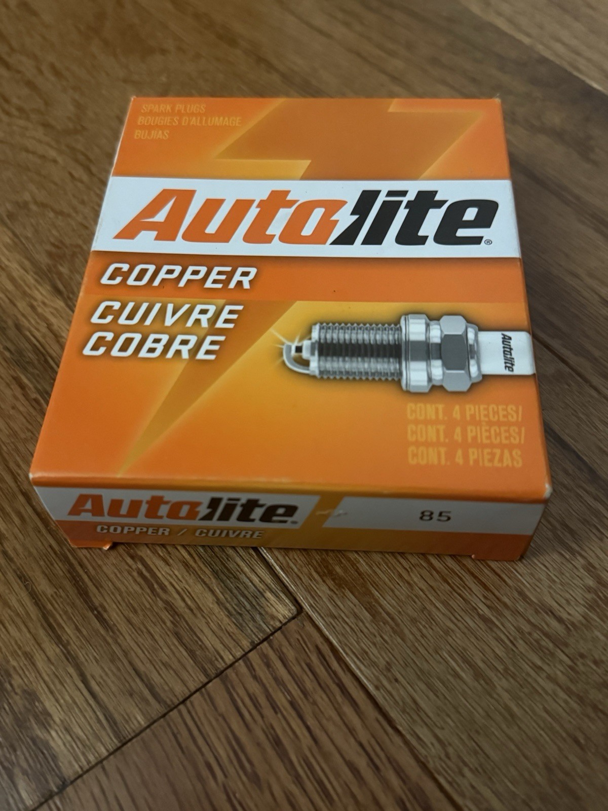 4 New Autolite Spark Plugs 85