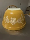 Butterfly Gold Pyrex Mixing Bowl Size 401 Vintage