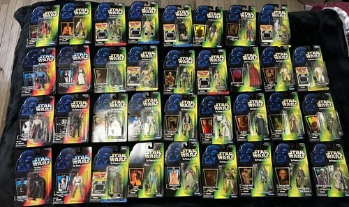 Lot of 35 Sealed Star Wars The Power of The Force Figures!! No reserve!