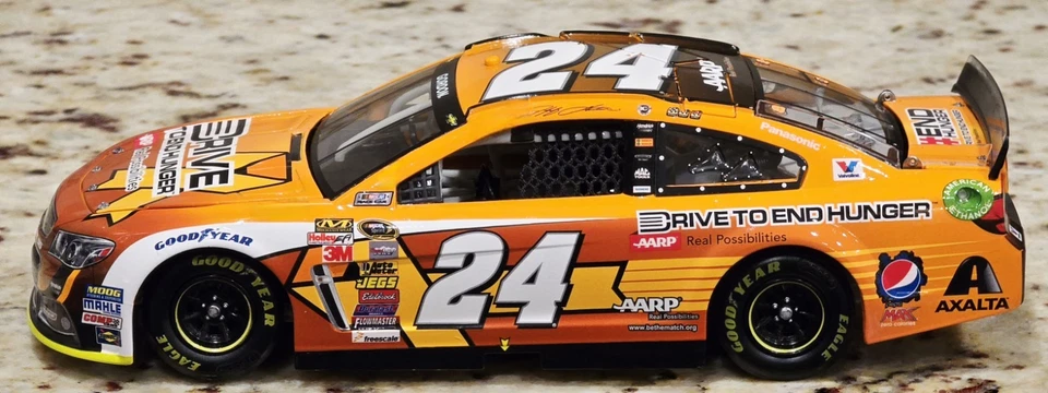 2014 #24 Jeff Gordon AARP/Mes de Concientización sobre el Hambre (Dover) Acción Diecast 1:24 Foto 4 de 4