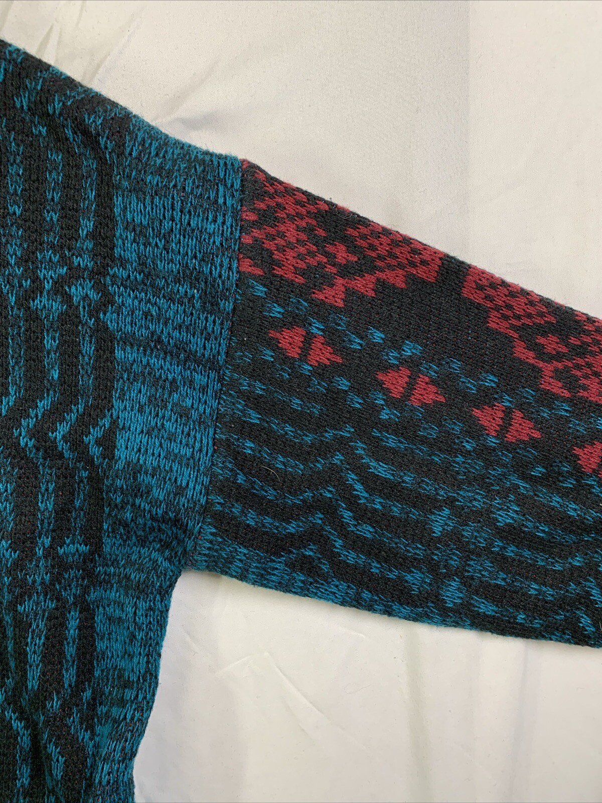 90s Aztec Geometric Pattern Sweater Basic Trends … - image 15