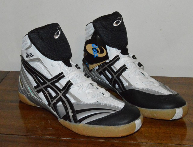 split second wrestling shoes