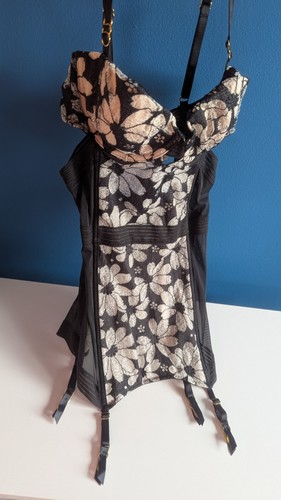 2015 Victoria's Secret Teddy-Korsettkleid mit Reißverschluss Strumpfband Spitze Blumenmuster 34B neu mit Etikett - Bild 7 von 14