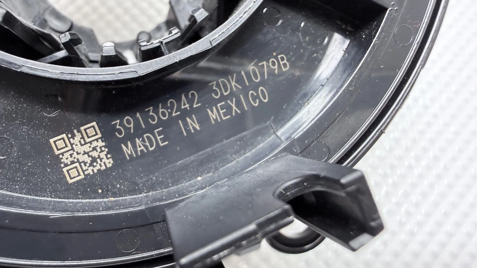 2019 - 2022 CHEVROLET BLAZER STEERING WHEEL COLUMN CLOCK SPRING 39136242 OEM - Image 2 of 4