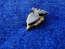 A20-139) USA Orden Medal Verdienst - Pin ? selten