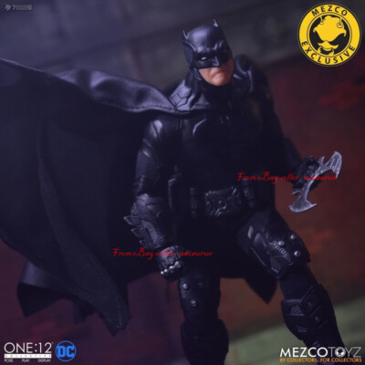 Mezco toyz 1/12 Batman: Supreme Knight Batman (Shadow Version