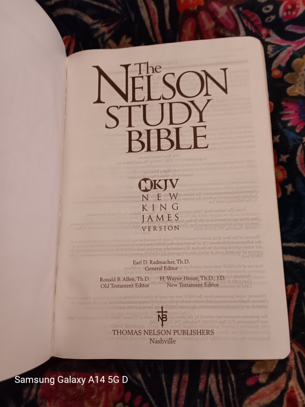 Nelson NKJV Study Bible – Comprehensive Study Guide