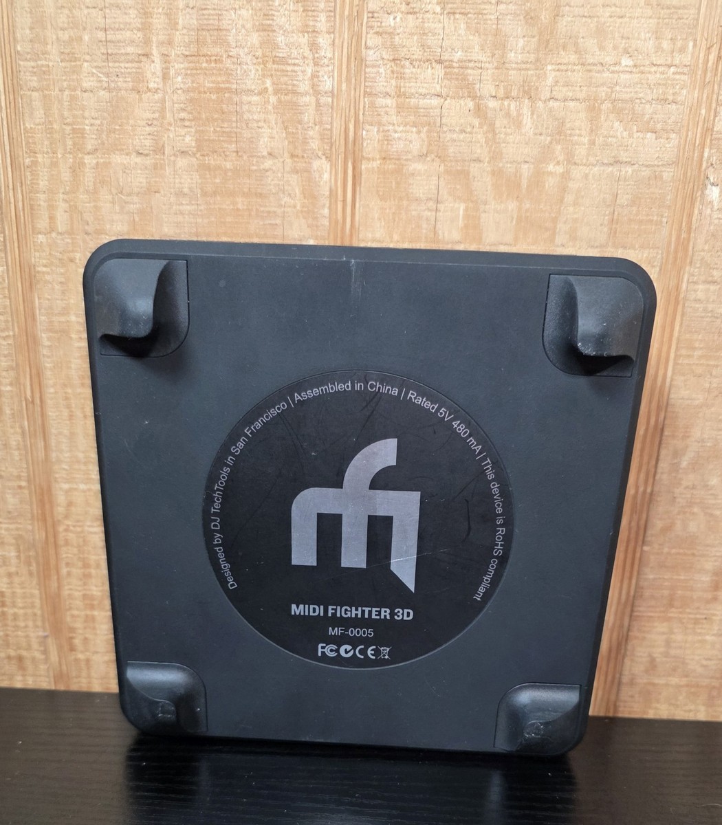 DJ Tech Tools midi fighter 3D パッド MF0005 DJ TechTools MIDI Fighter 3D Arcade Button MIDI Controller - MF