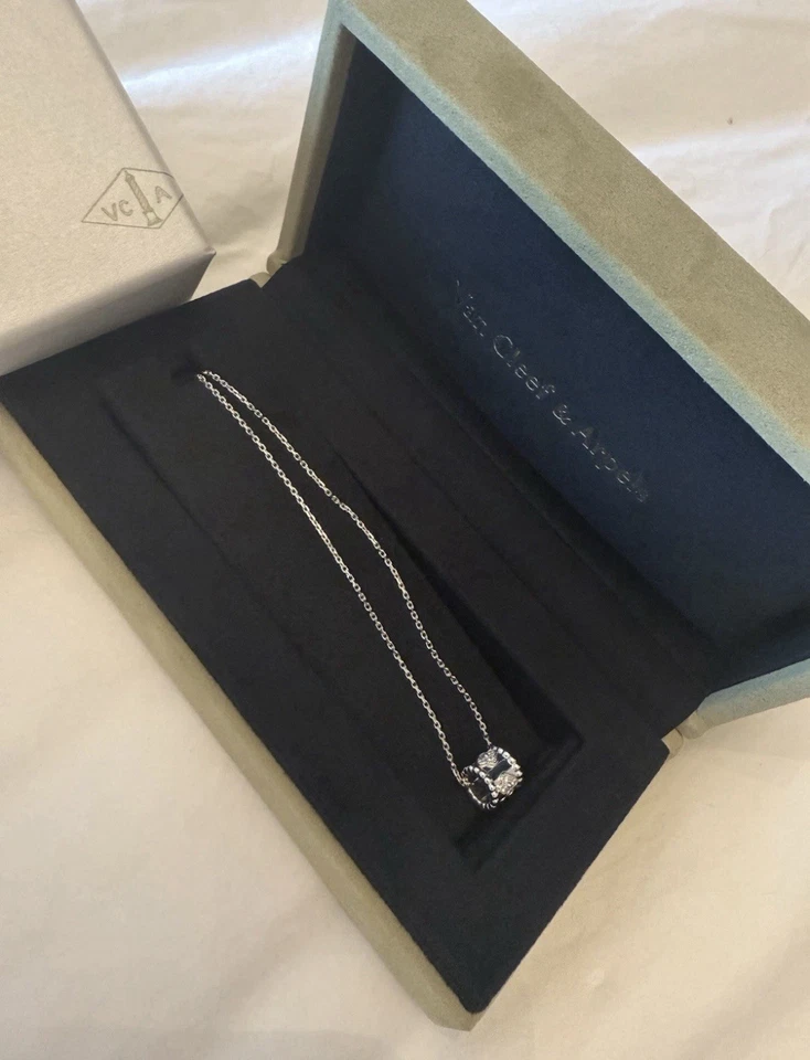 Van Cleef & Arpels Perlee Clovers Pendant Necklace 18K White Gold Diamond VCA - Image 4 of 4