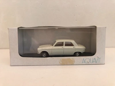 Peugeot 204 Blanche Aquavit au 1/43 en résine réf: 01.1050.A1 - Photo 1/4