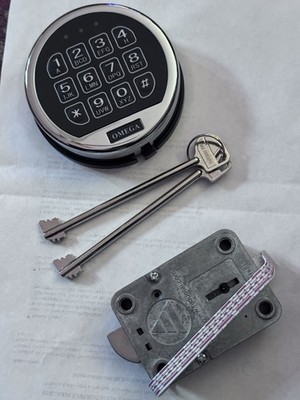 OMEGA Electronic Keypad Door Lock w/ Key, Chrome Metal, Universal/Reversible