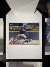 2018 Topps Update RONALD ACUNA JR Rookie Debut #US252 Encased SP RC