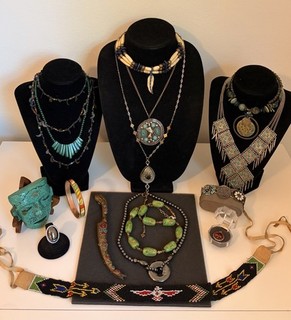 Vintage Eclectic Jewelry Egyptian Nefertiti Pendant Malachite Figurine