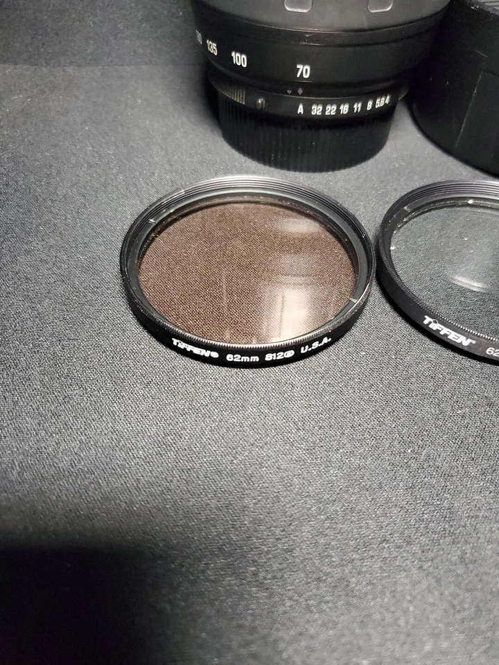 Tamron AF 70-300mm 1:4-5.6 LD Tele-Macro (1:2) For Minolta w/Extras - Image 2 of 4