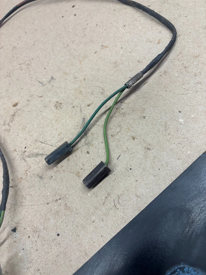 Dodge Ramcharger D150 W150 1972 1980 proyecto de cableado de doble bocina usado 50 años de antigüedad Foto 3 de 4