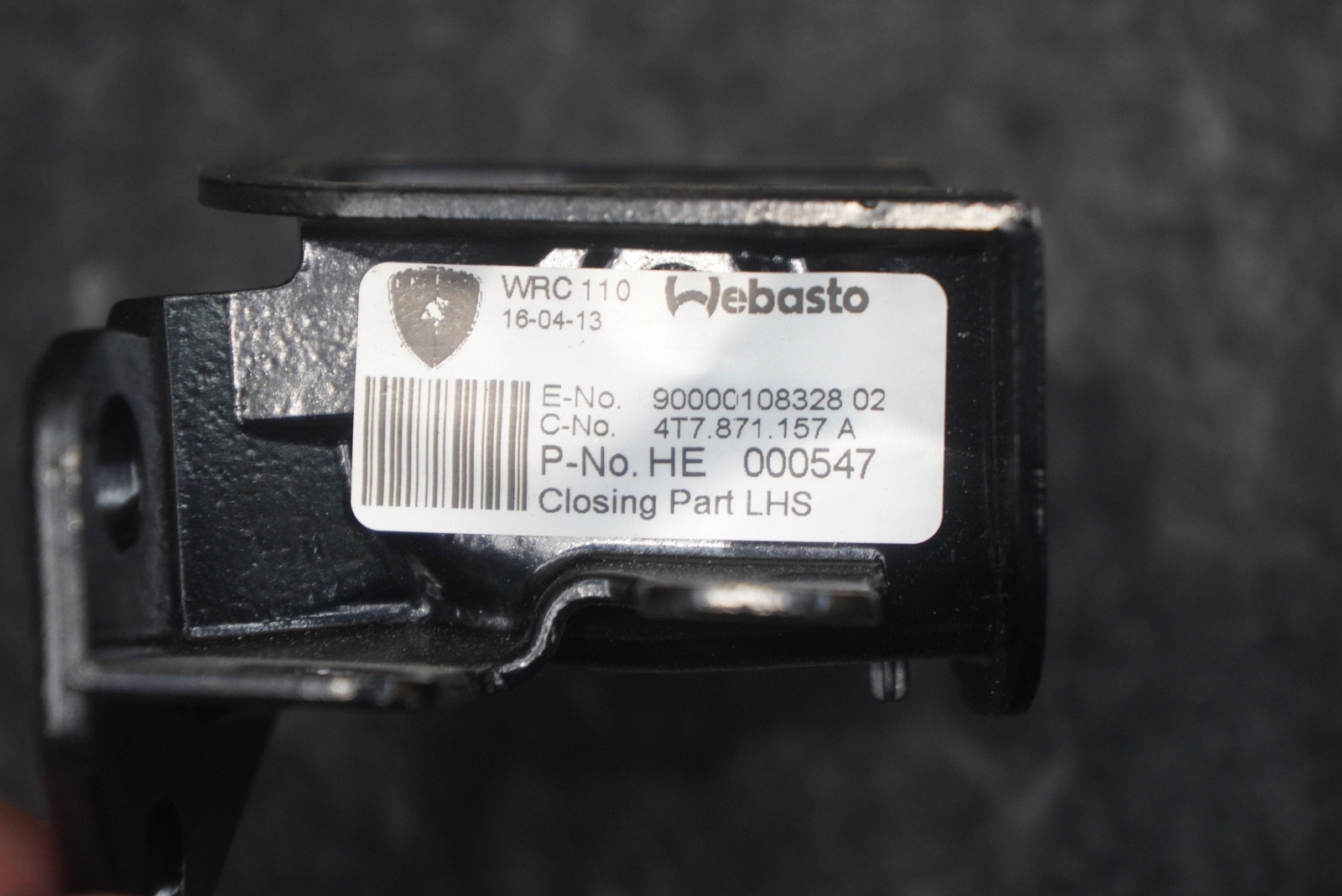 Front Left Roof Catch Latch Closing Part 4T7871157A Lamborghini Huracan Spyder