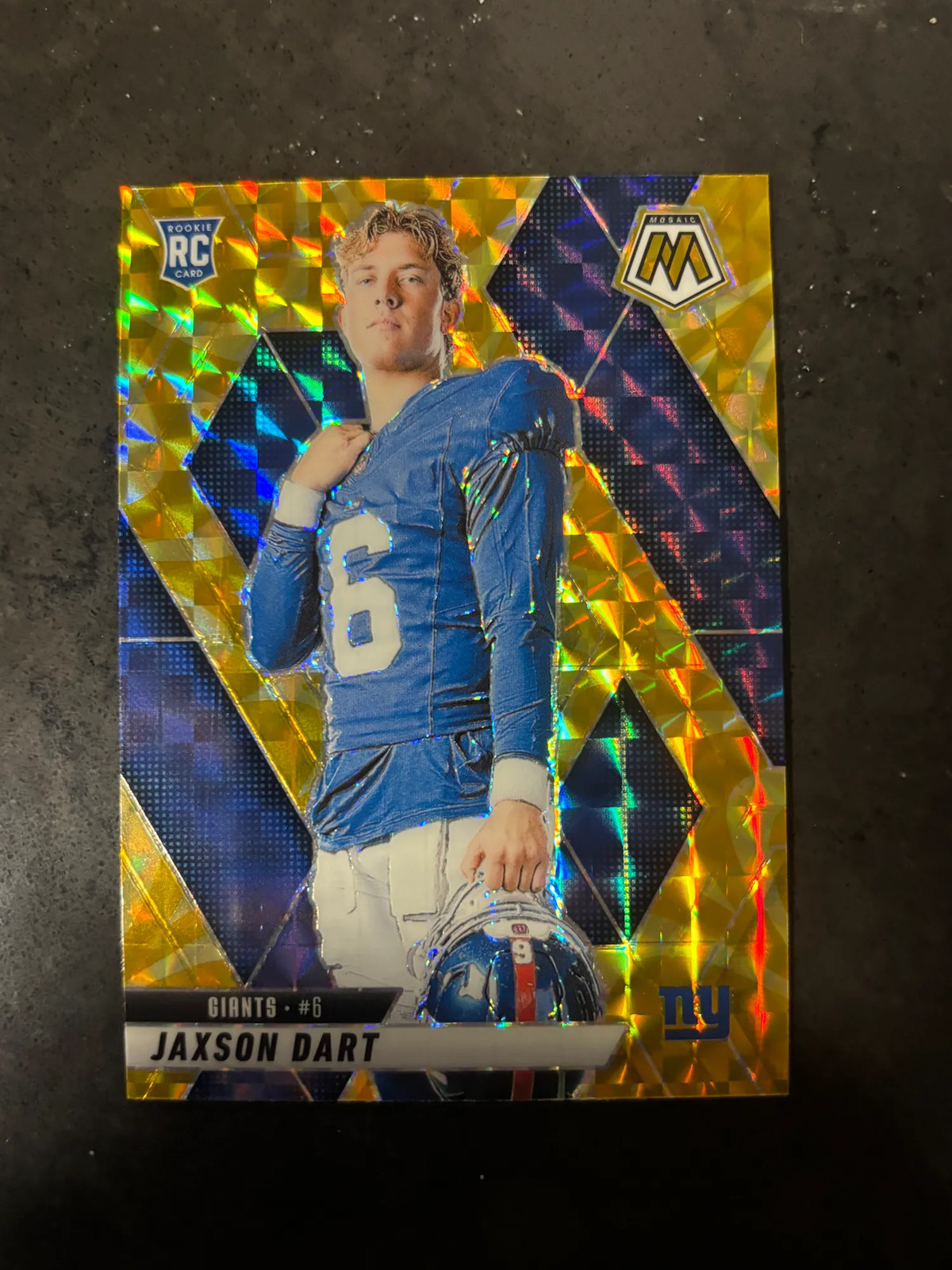 Jaxson Dart 2025 Panini Mosaic #288 Prizm RC Yellow Reactive