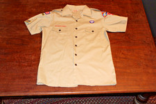 Boy Scouts of America BSA Men's Shirt Tan Medium Sewn Patches Short Sleeve