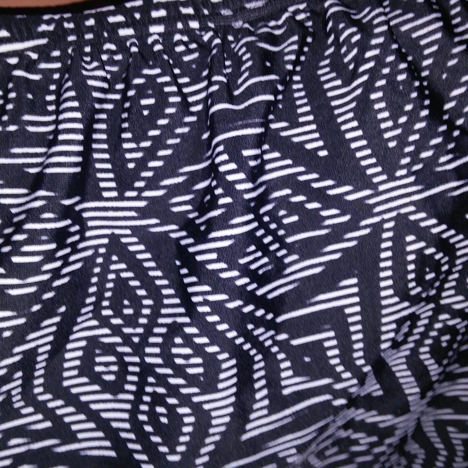 Camiseta Tankini Merona Swim XL Negra Blanca Geo Tank Ligeramente Forrada Inalámbrica Nueva Foto 4 de 4